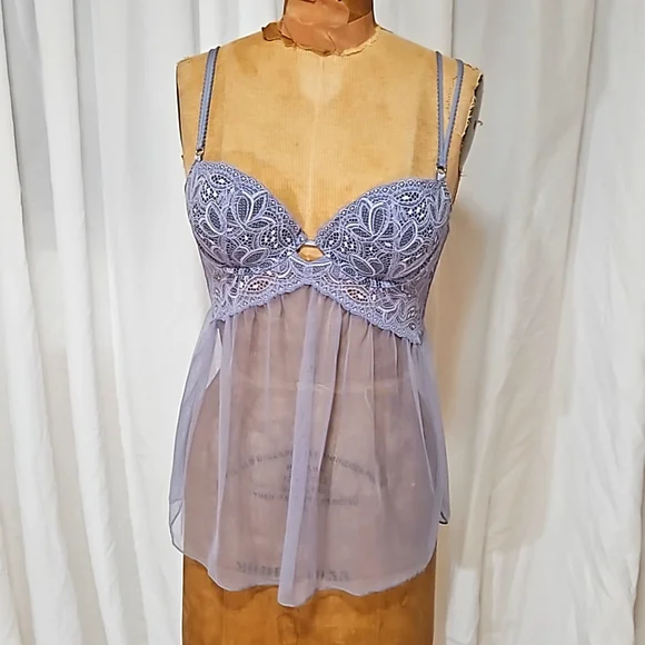 VS is killing it here. This is the best little garment I have seen in forever. - Picture 4 of 9